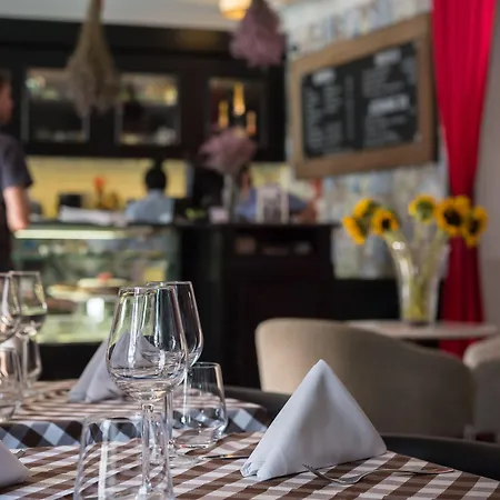 Santiago De Alfama - Boutique 5* ליסבון