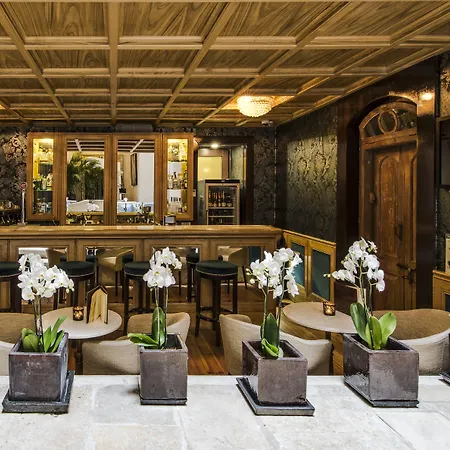 מלון Santiago De Alfama - Boutique 5*