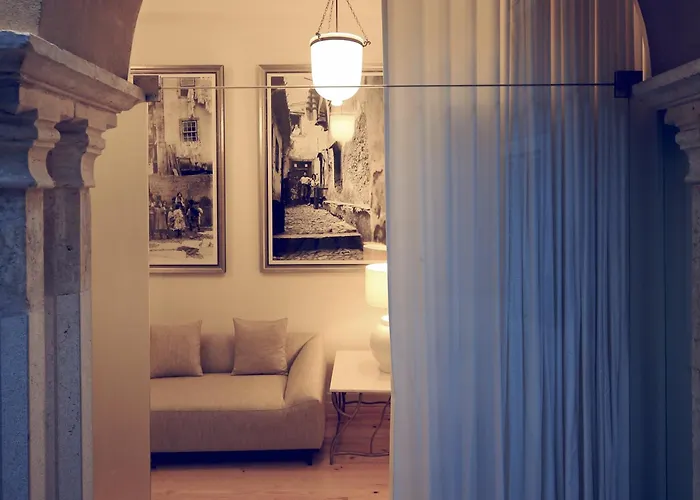 ホテル サンティアゴ デ アルファマ ブティック リスボン