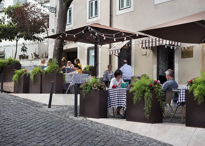 サンティアゴ デ アルファマ ブティック 5* リスボン