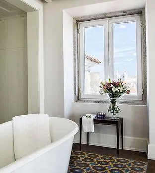 ホテル サンティアゴ デ アルファマ ブティック リスボン