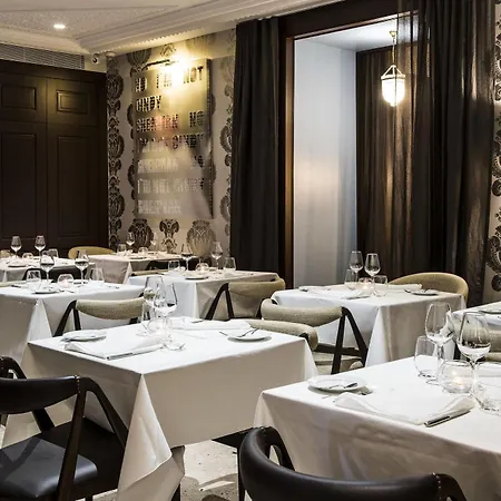מלון Santiago De Alfama - Boutique 5*