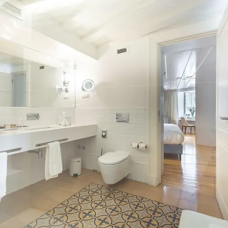 Santiago De Alfama - Boutique מלון 5*